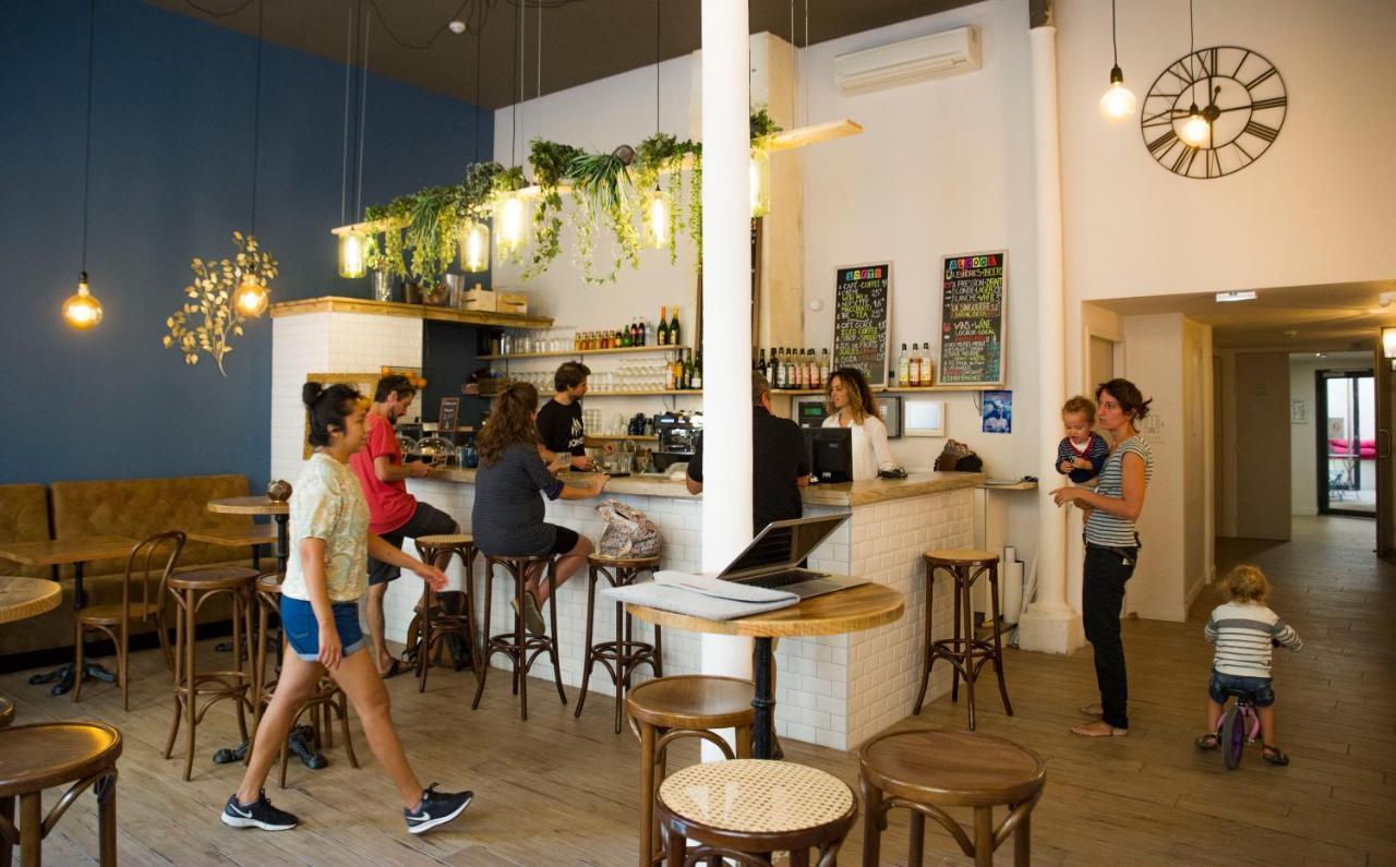 Georges Hostel & Cafe Sete Exterior photo